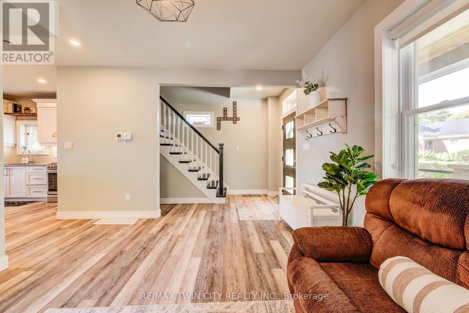 1020 Doering Street, Wellesley, Ontario  N0B 2T0 - Photo 8 - X12450010