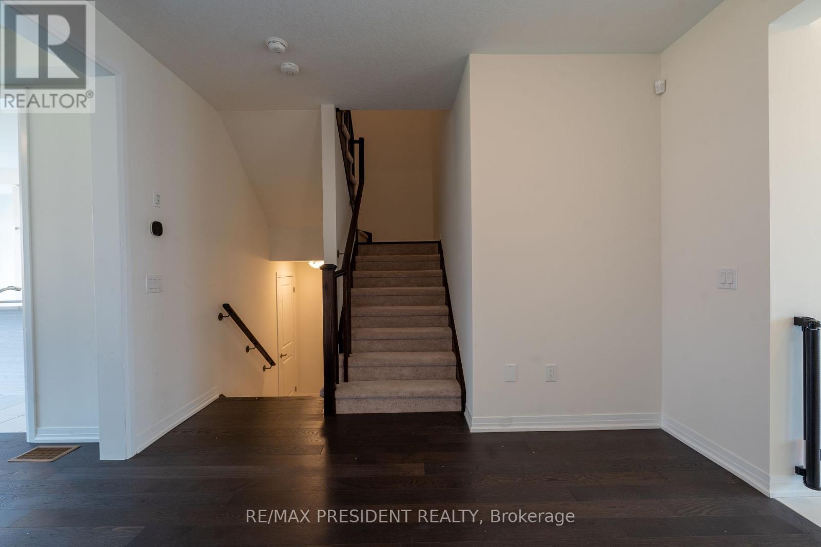 36 Blackburn Street, Cambridge, Ontario  N1S 0E1 - Photo 14 - X12450013