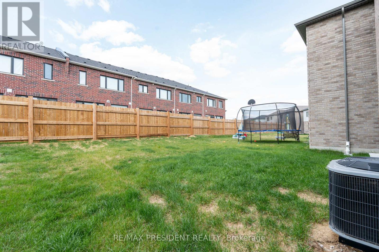 36 Blackburn Street, Cambridge, Ontario  N1S 0E1 - Photo 21 - X12450013