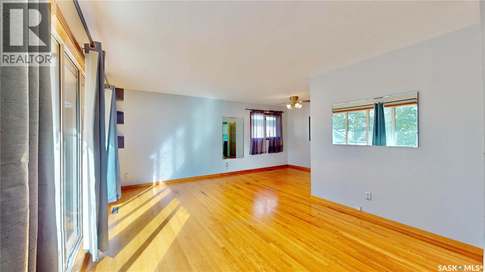2535 Rothwell Street, Regina, Saskatchewan  S4N 2C9 - Photo 11 - SK020313