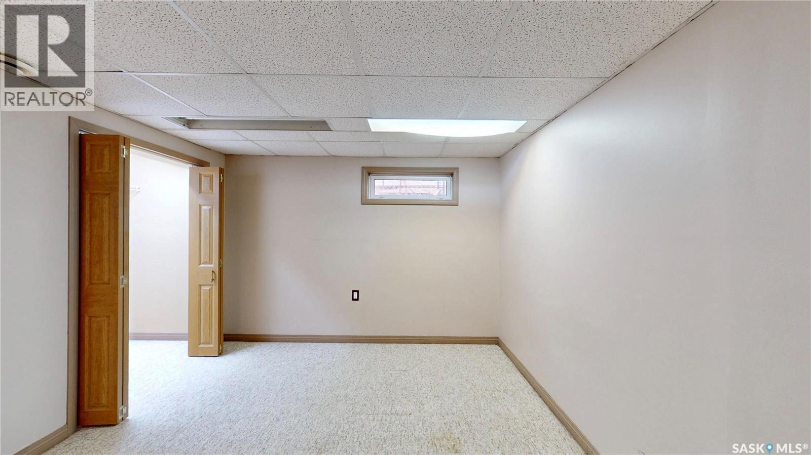 2535 Rothwell Street, Regina, Saskatchewan  S4N 2C9 - Photo 32 - SK020313