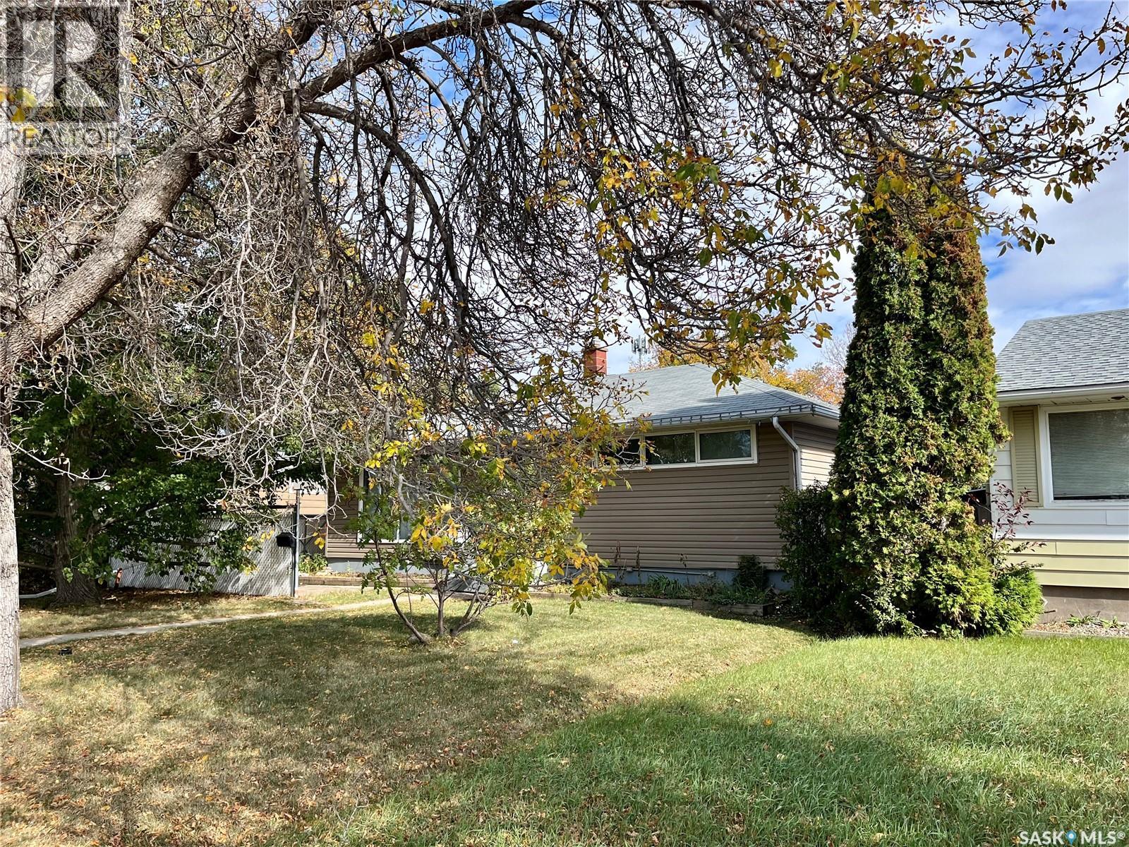 2535 Rothwell Street, Regina, Saskatchewan  S4N 2C9 - Photo 4 - SK020313