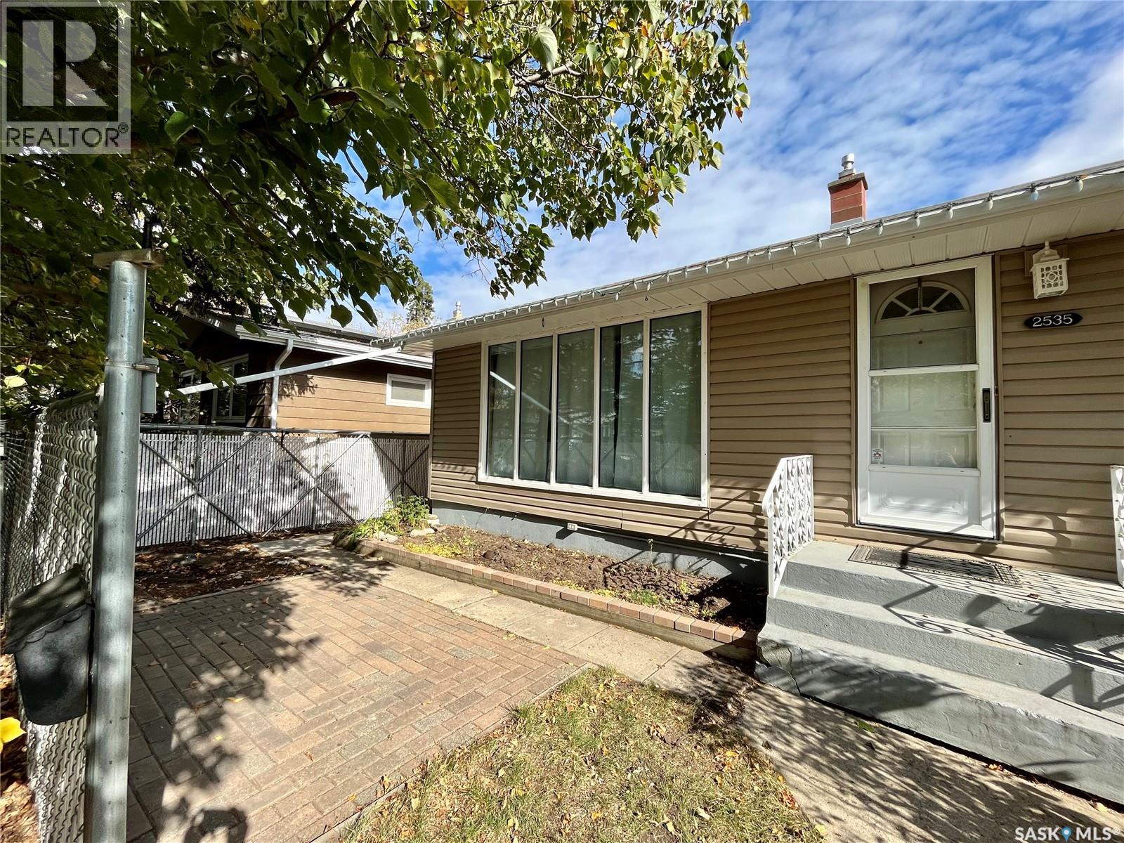 2535 Rothwell Street, Regina, Saskatchewan  S4N 2C9 - Photo 8 - SK020313