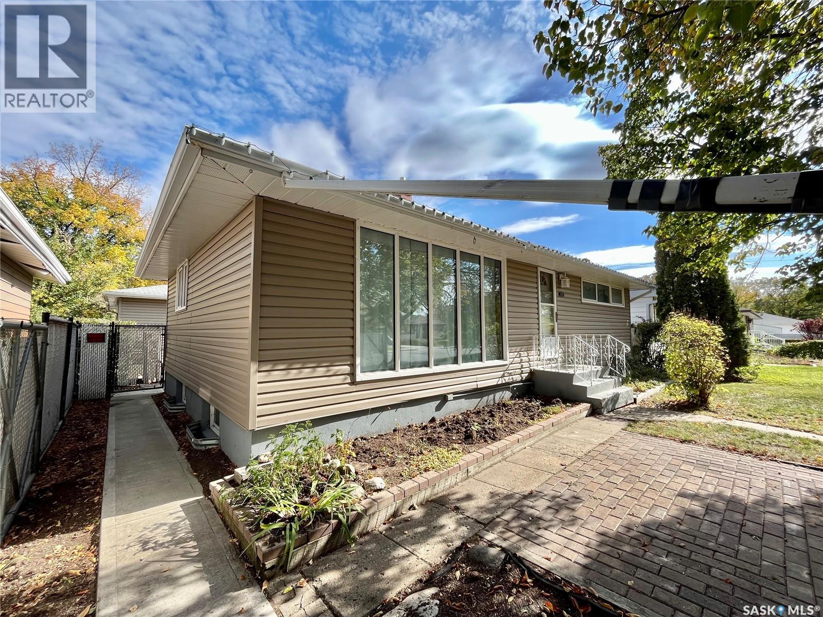 2535 Rothwell Street, Regina, Saskatchewan  S4N 2C9 - Photo 9 - SK020313