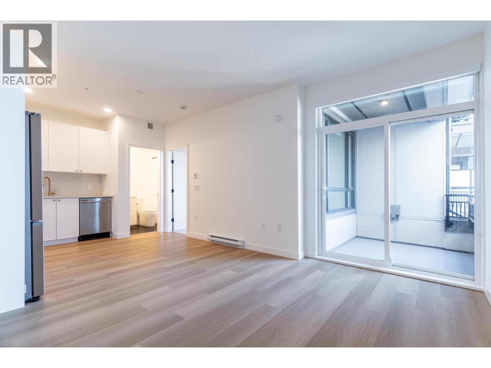 616 215 Mcbay Lane, Coquitlam, British Columbia  V3K 0H7 - Photo 4 - R3056022