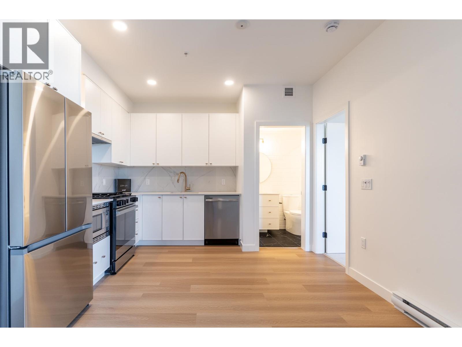 616 215 Mcbay Lane, Coquitlam, British Columbia  V3K 0H7 - Photo 6 - R3056022