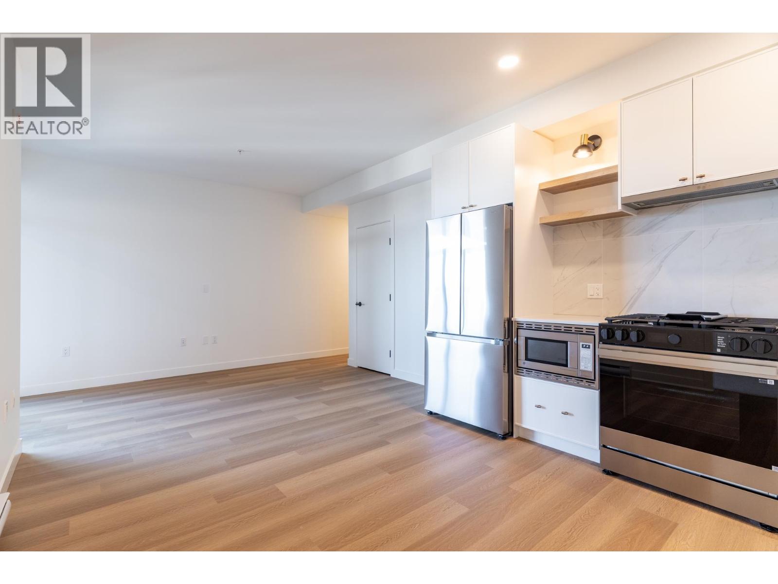 616 215 Mcbay Lane, Coquitlam, British Columbia  V3K 0H7 - Photo 8 - R3056022