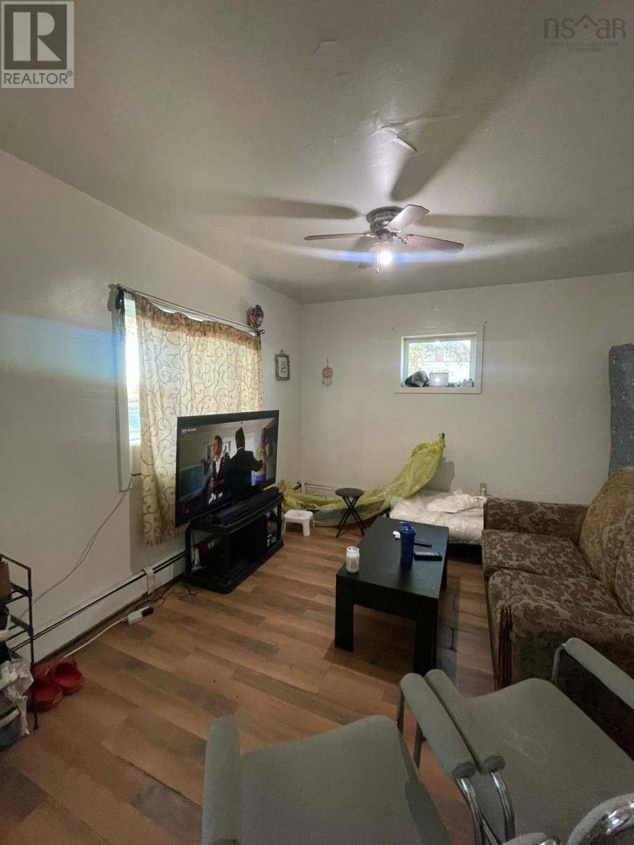 166 Victoria Road, Sydney, Nova Scotia  B1P 2V6 - Photo 5 - 202525348