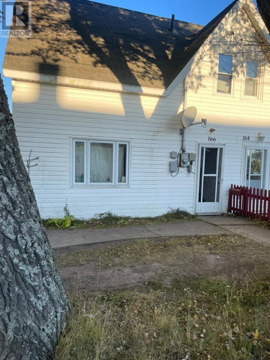 166 Victoria Road, Sydney, Nova Scotia  B1P 2V6 - Photo 2 - 202525348