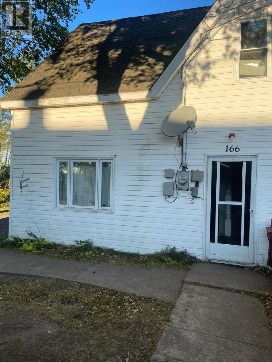 166 Victoria Road, Sydney, Nova Scotia  B1P 2V6 - Photo 3 - 202525348