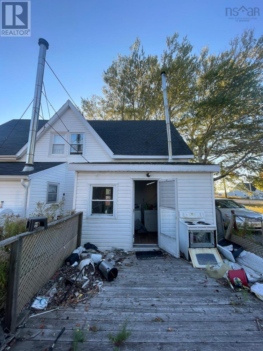 166 Victoria Road, Sydney, Nova Scotia  B1P 2V6 - Photo 4 - 202525348