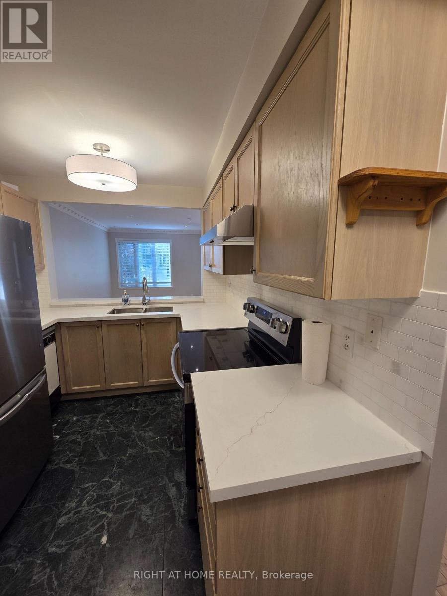 D7 - 108 Finch Avenue W, Toronto, Ontario  M2N 2H7 - Photo 16 - C12441040