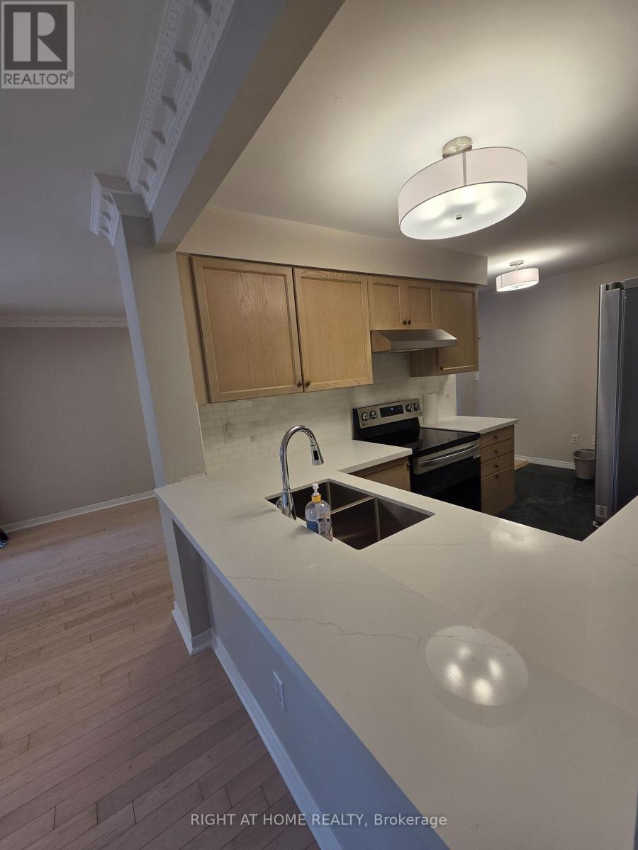 D7 - 108 Finch Avenue W, Toronto, Ontario  M2N 2H7 - Photo 17 - C12441040