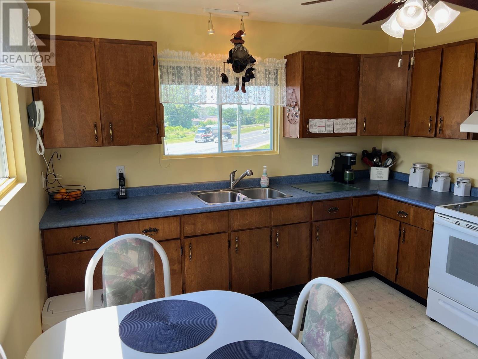 6 West St, Blind River, Ontario  P0R 1B0 - Photo 11 - SM252784