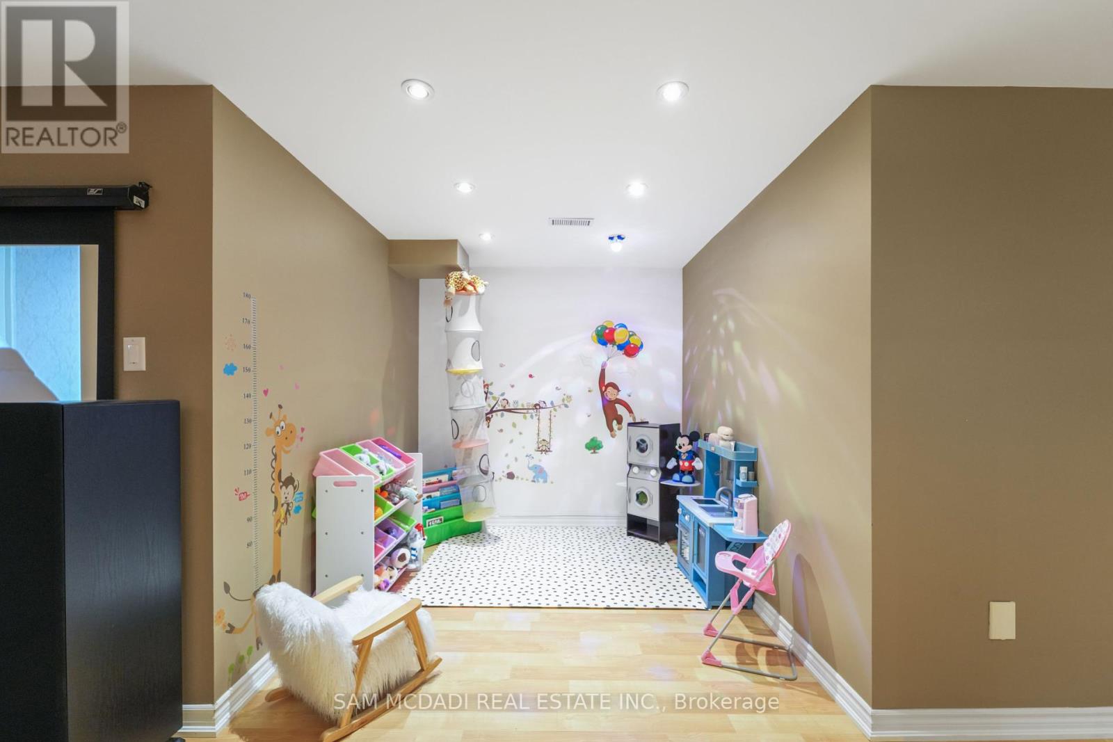 57 Milfoil Street, Halton Hills, Ontario  L7G 6M6 - Photo 34 - W12422456