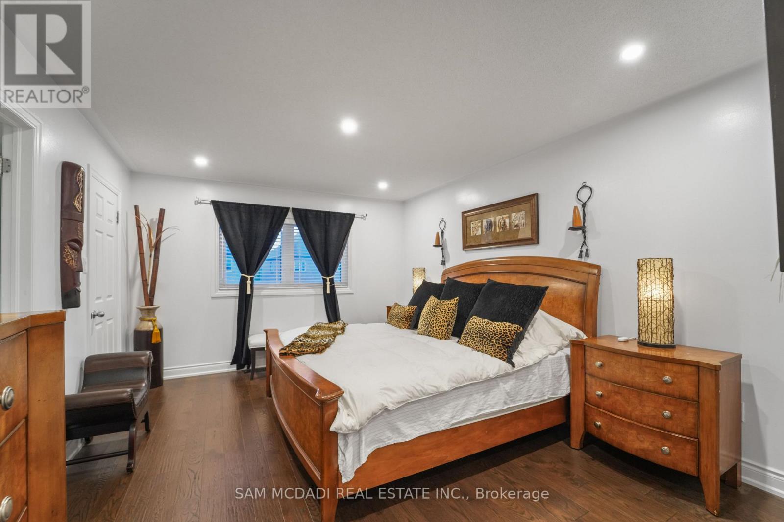 57 Milfoil Street, Halton Hills, Ontario  L7G 6M6 - Photo 26 - W12422456