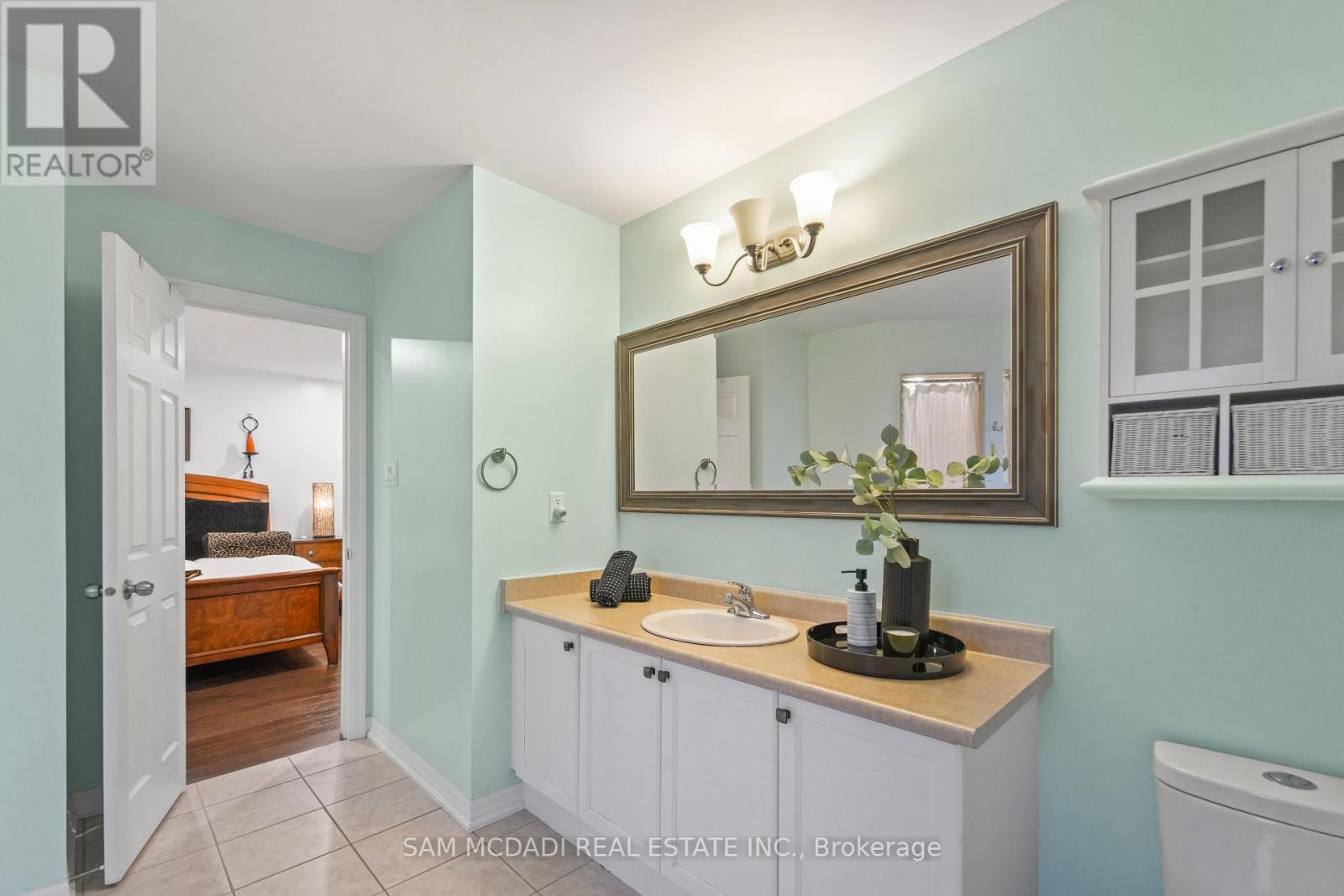 57 Milfoil Street, Halton Hills, Ontario  L7G 6M6 - Photo 31 - W12422456