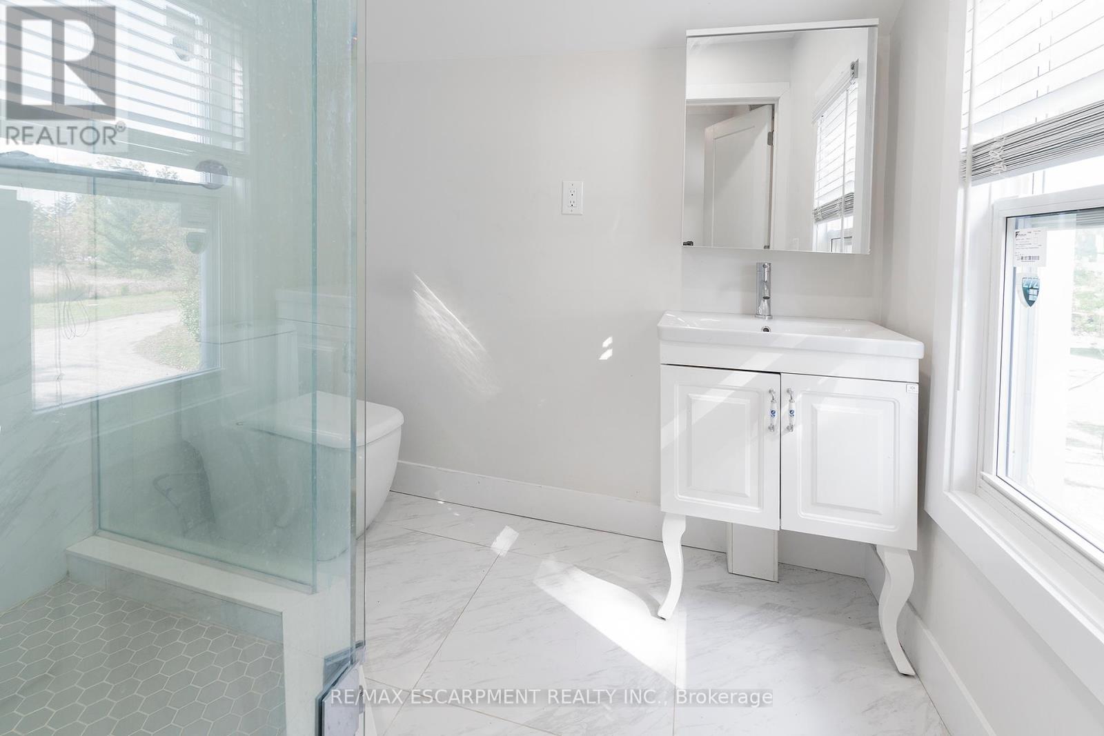 2546 Wilson Street, Hamilton, Ontario  L0R 1A0 - Photo 22 - X12412612