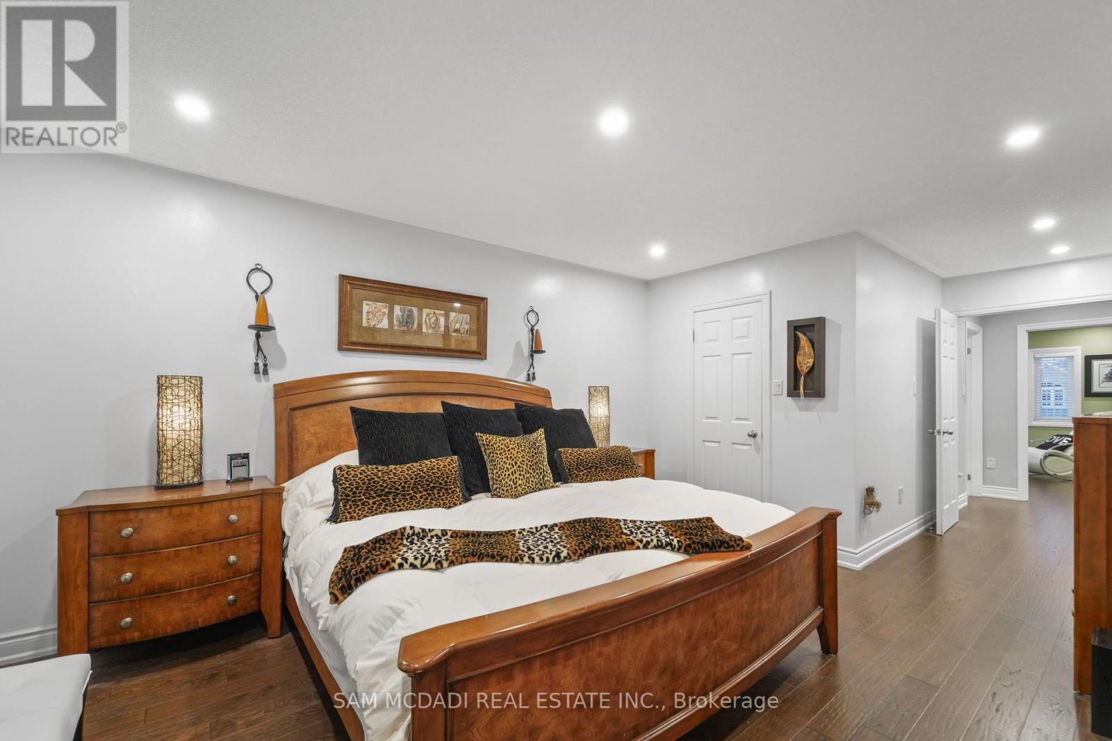 57 Milfoil Street, Halton Hills, Ontario  L7G 6M6 - Photo 27 - W12422456