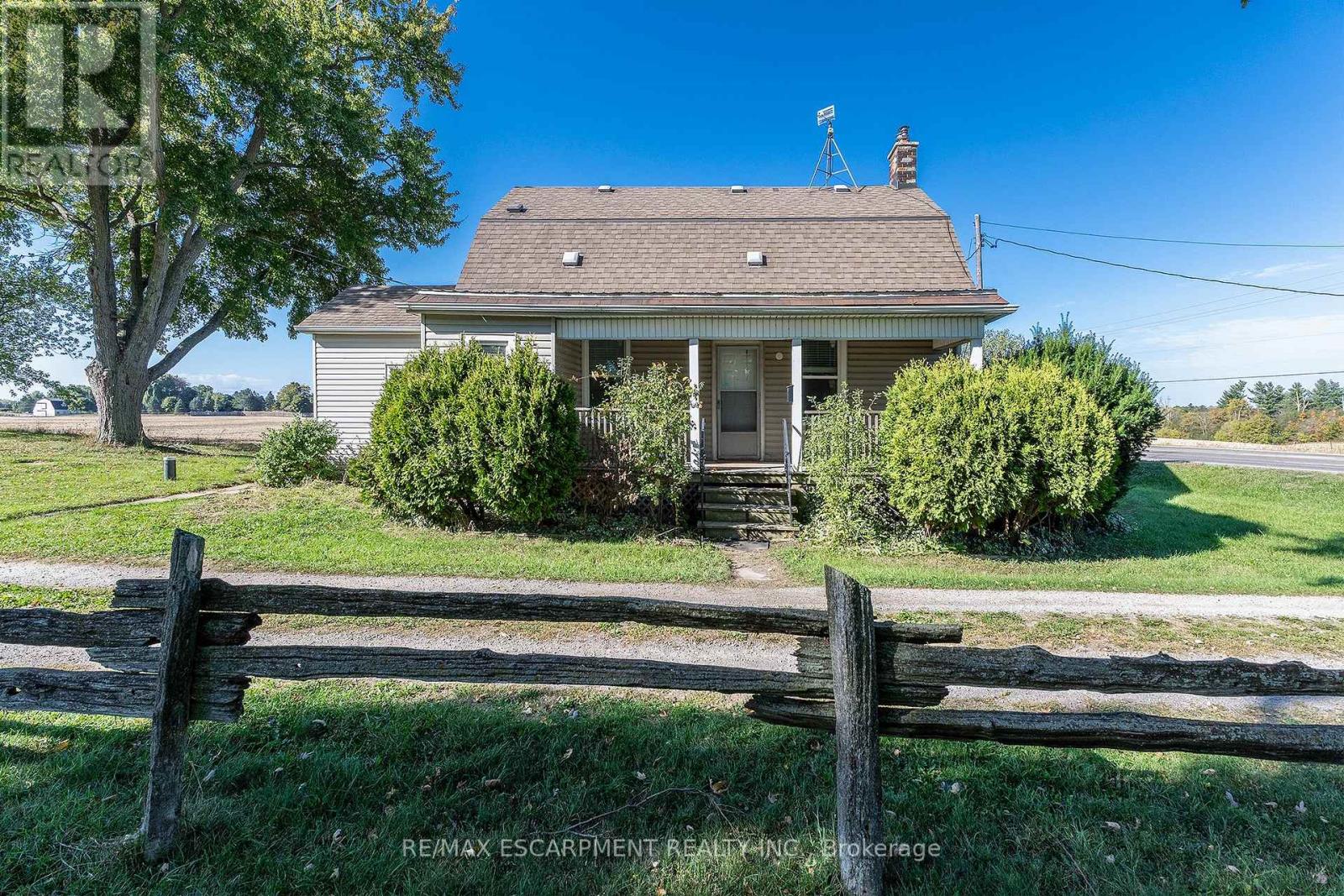 2546 Wilson Street, Hamilton, Ontario  L0R 1A0 - Photo 3 - X12412612