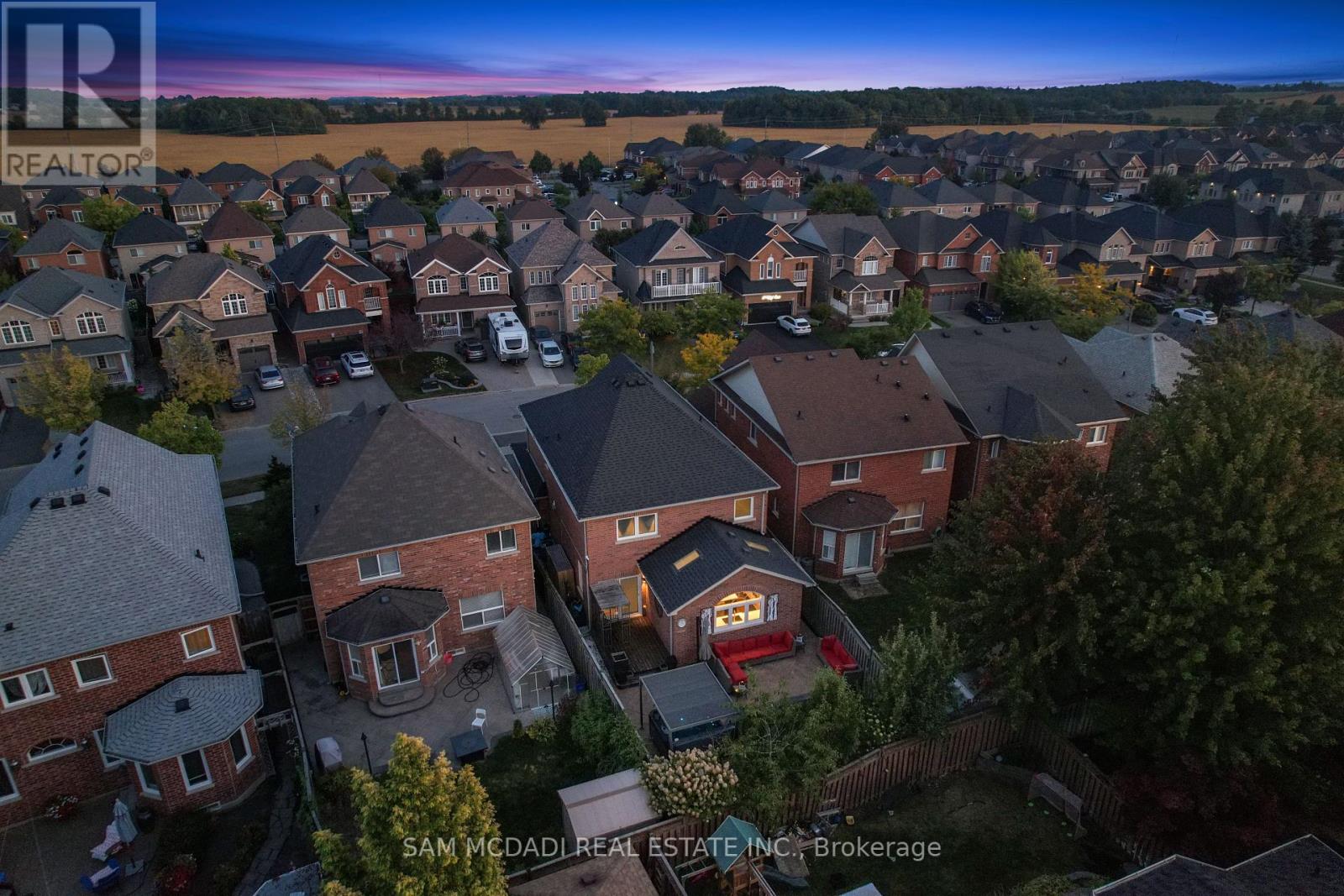 57 Milfoil Street, Halton Hills, Ontario  L7G 6M6 - Photo 44 - W12422456
