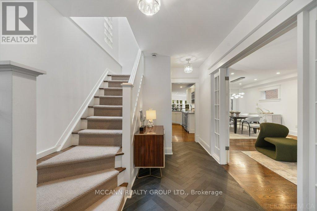 43 Sherwood Avenue, Toronto, Ontario  M4P 2A6 - Photo 5 - C12424297