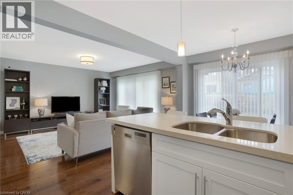18 Creek Ridge Street, Kitchener, Ontario  N2R 0B5 - Photo 12 - 40777239