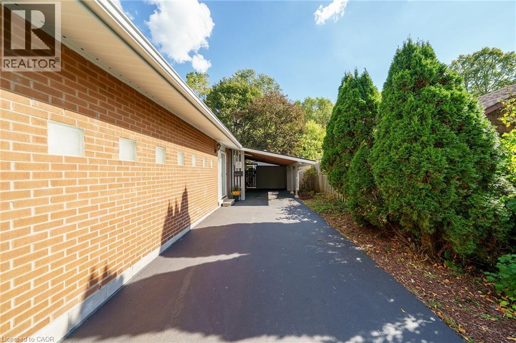 28 Pleasant Avenue, Dundas, Ontario  L9H 3S7 - Photo 3 - 40776923