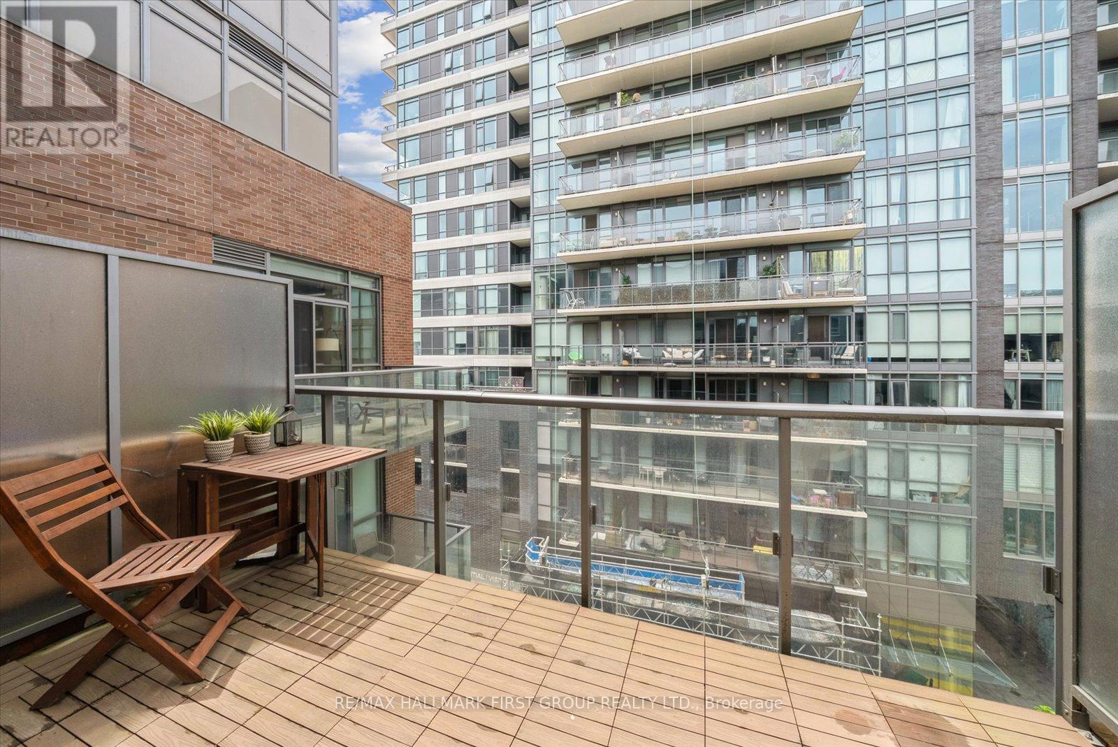 602 - 8 Gladstone Avenue, Toronto, Ontario  M6J 0B3 - Photo 23 - C12450037