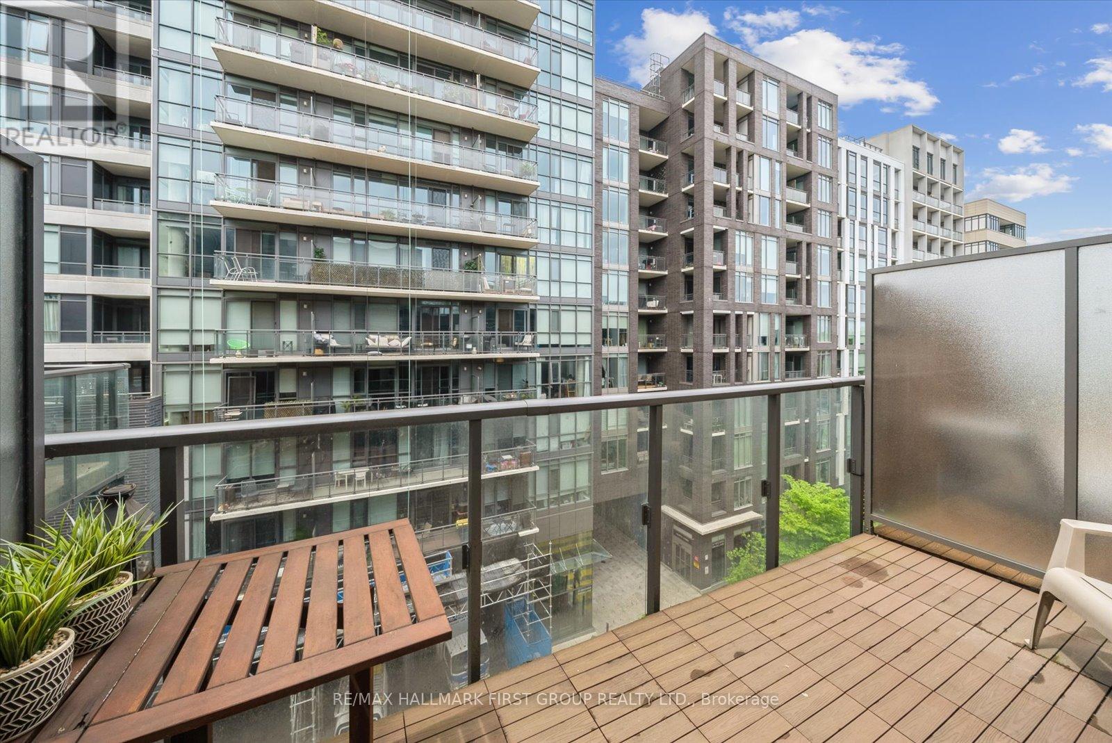 602 - 8 Gladstone Avenue, Toronto, Ontario  M6J 0B3 - Photo 25 - C12450037