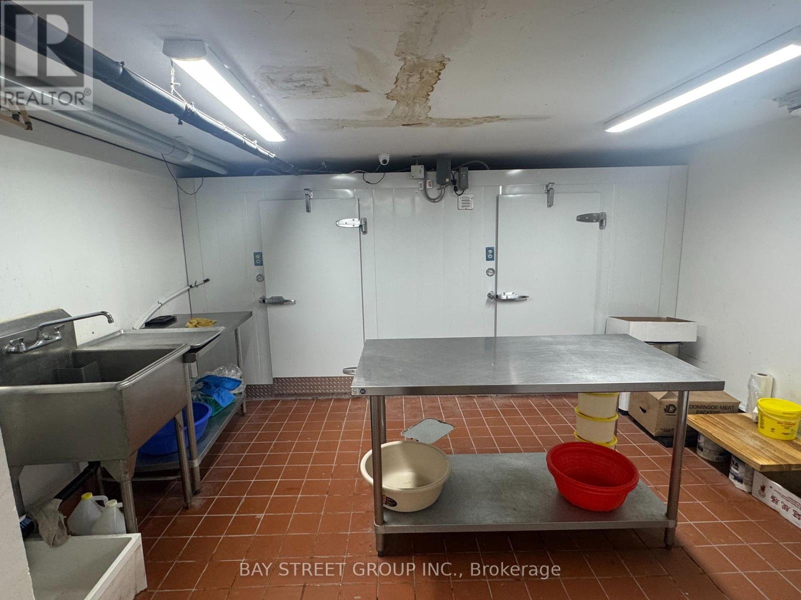 5205 Yonge Street, Toronto, Ontario  M2N 5P7 - Photo 11 - C12450044