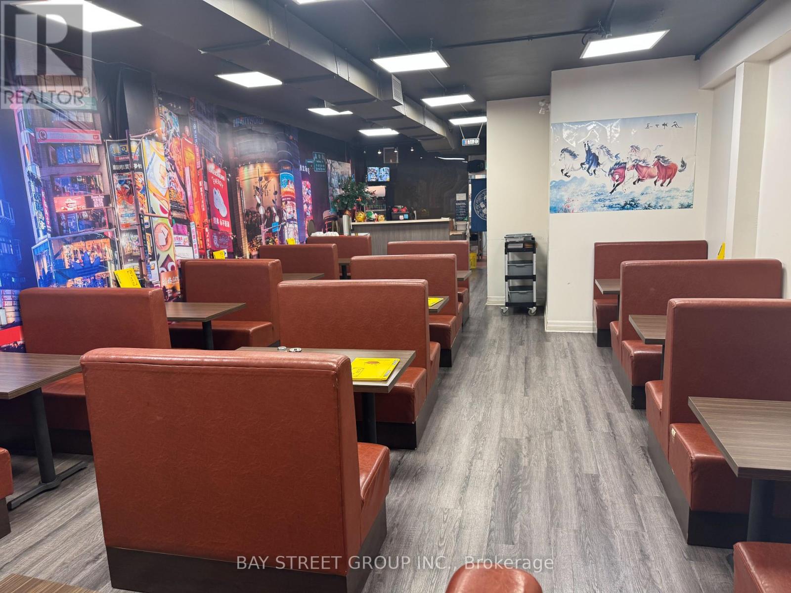5205 Yonge Street, Toronto, Ontario  M2N 5P7 - Photo 2 - C12450044