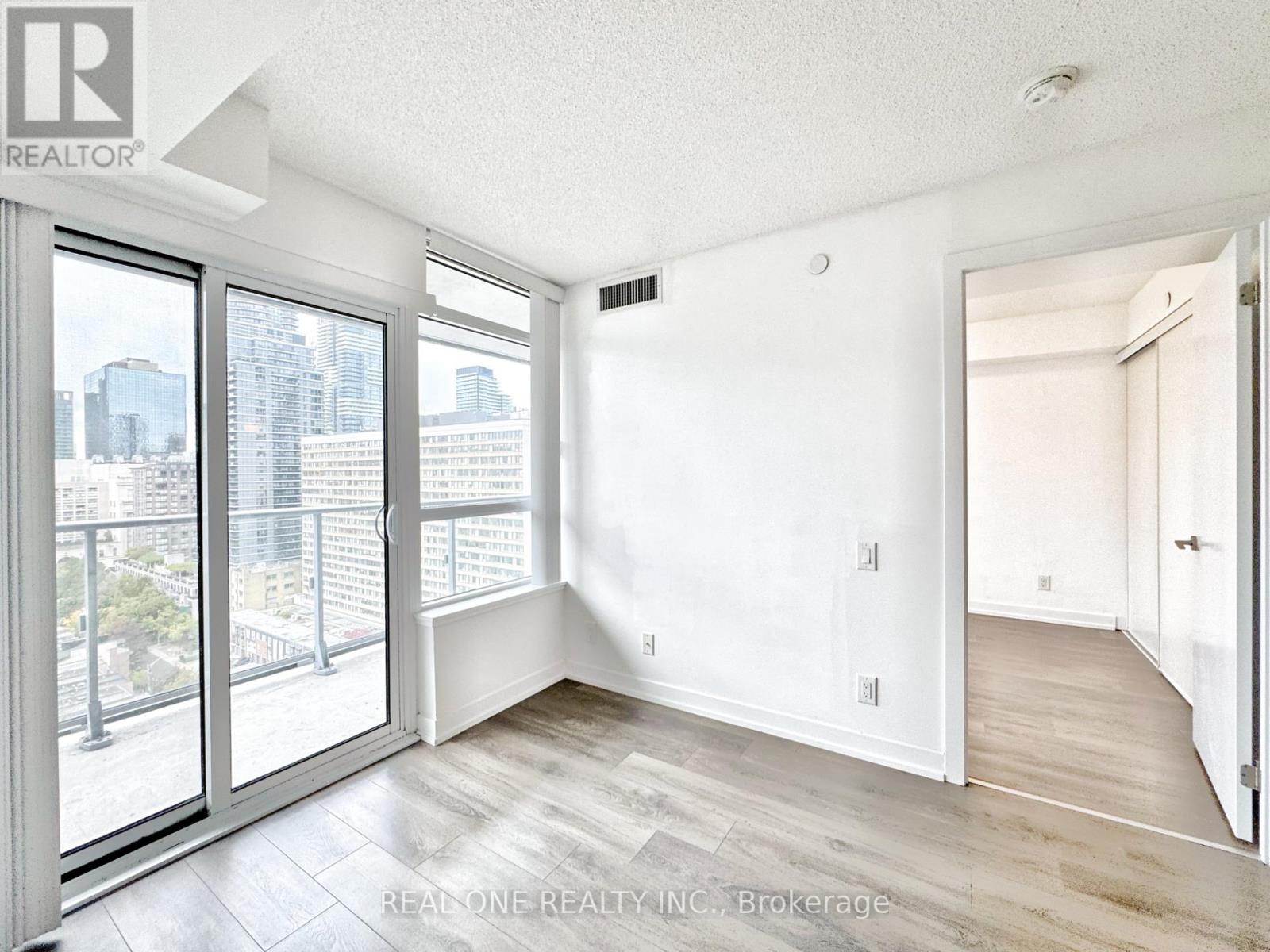 1813 - 365 Church Street, Toronto, Ontario  M5B 0B5 - Photo 3 - C12450046