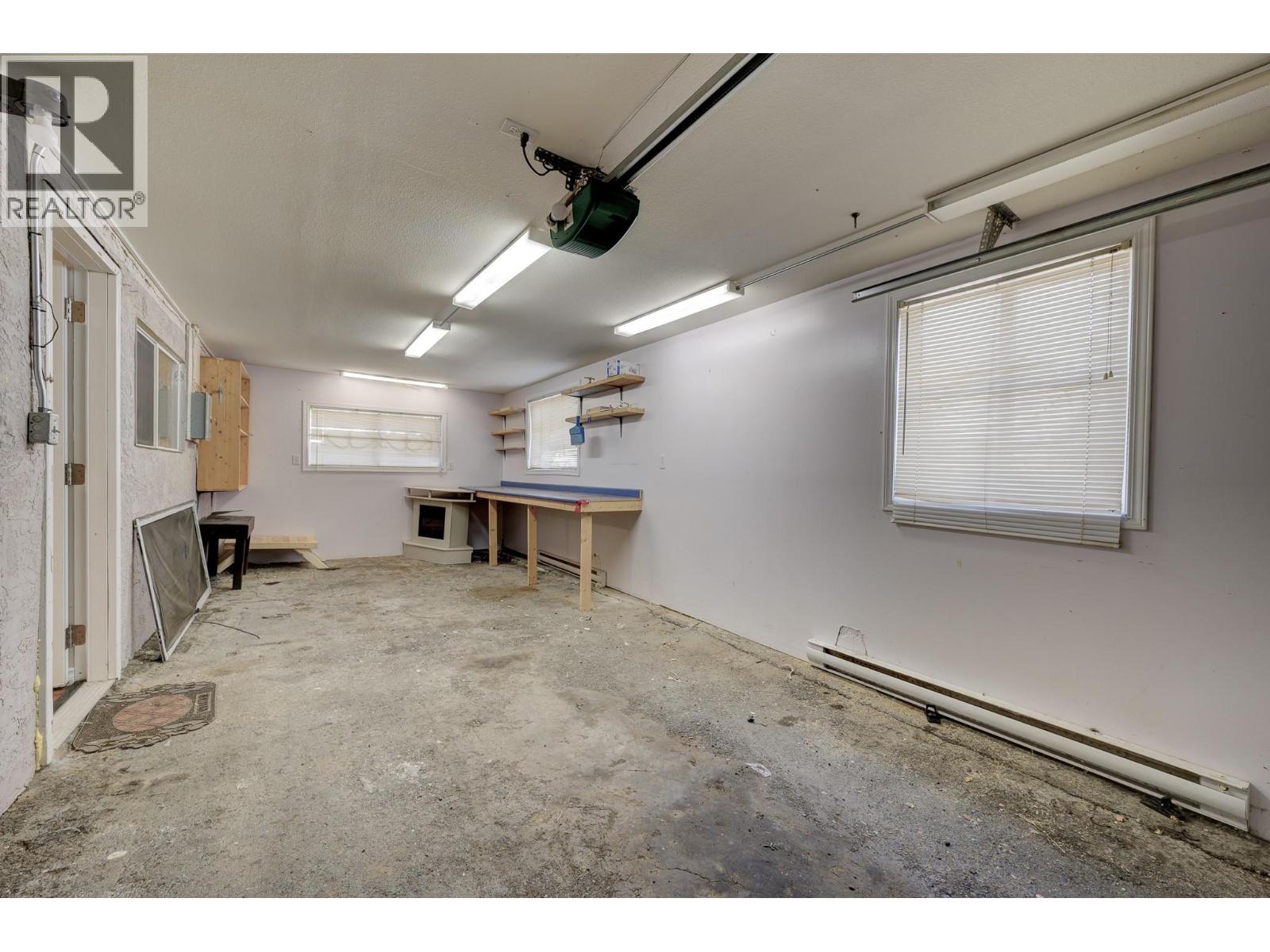 880 Woodhaven Drive, Kamloops, British Columbia  V2B 6E5 - Photo 32 - 10365283