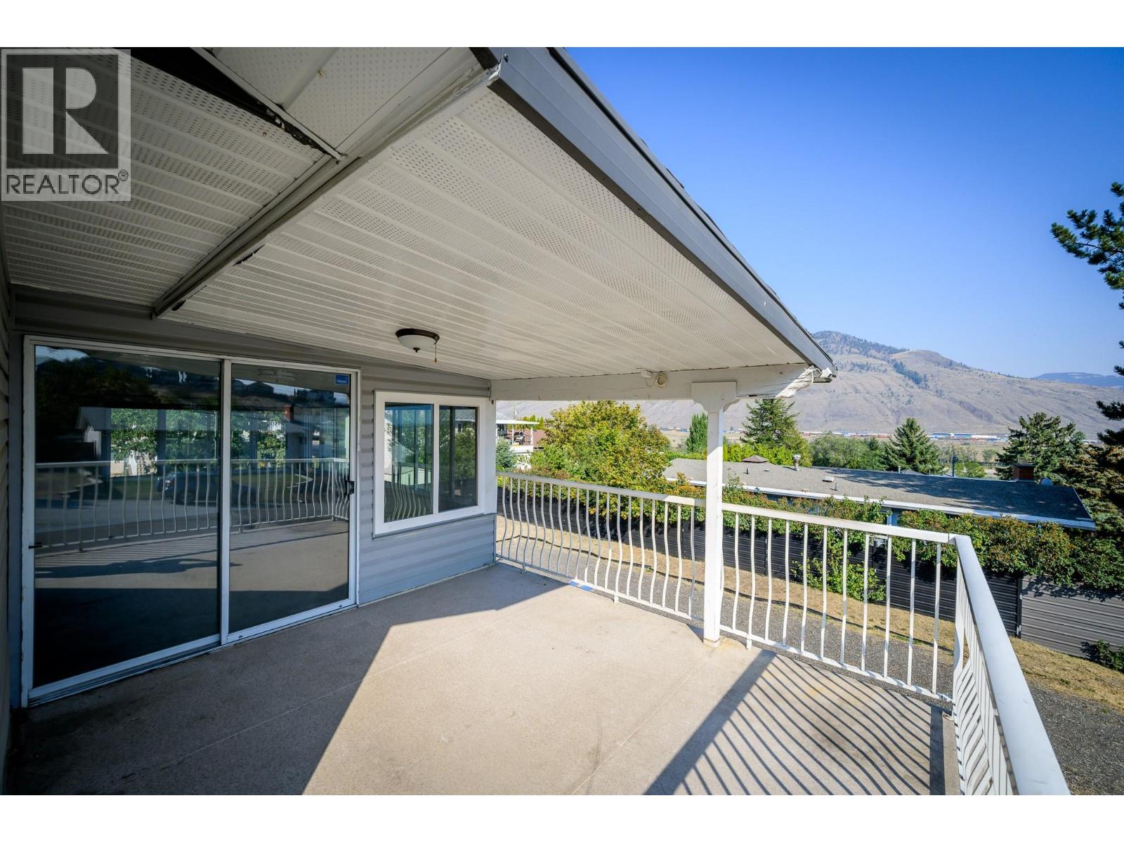 880 Woodhaven Drive, Kamloops, British Columbia  V2B 6E5 - Photo 6 - 10365283