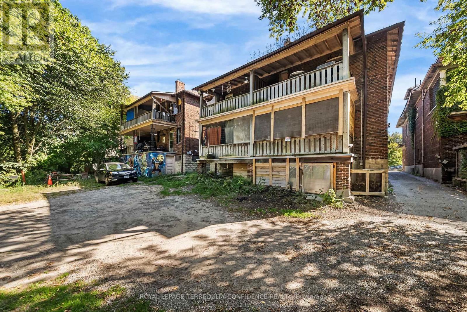 558-562 Kingston Road, Toronto, Ontario  M4E 1P9 - Photo 8 - E12442703