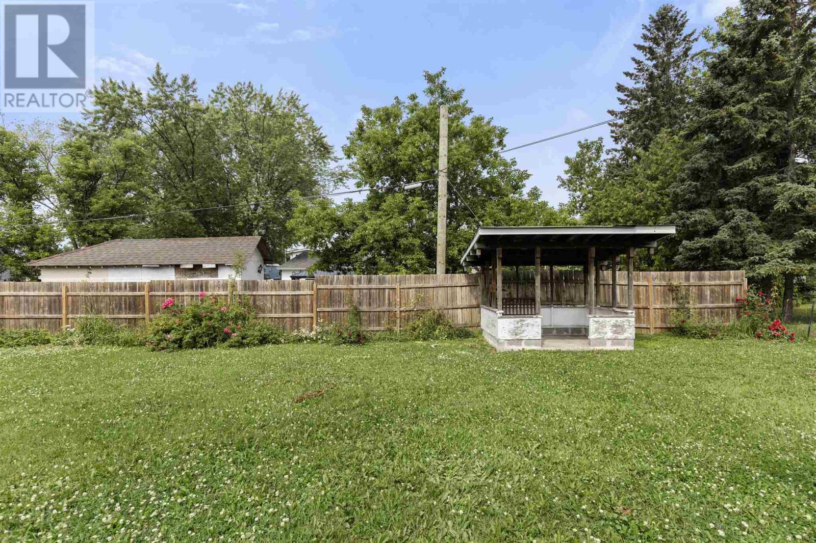 57 Cameron Ave, Sault Ste. Marie, Ontario  P6B 4W9 - Photo 41 - SM252893