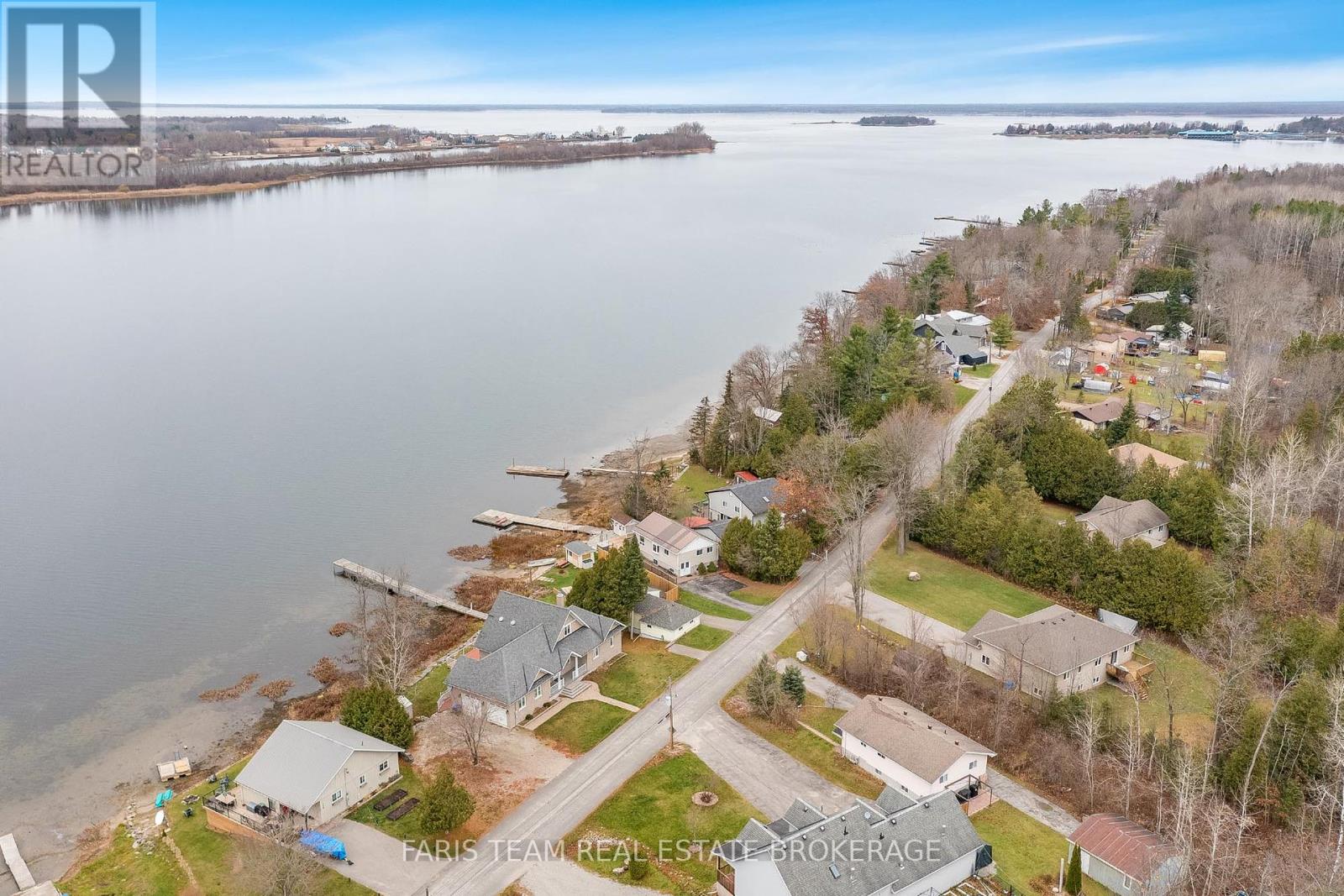 122 Mitchells Beach Road, Tay, Ontario  L0K 2A0 - Photo 34 - S12449403