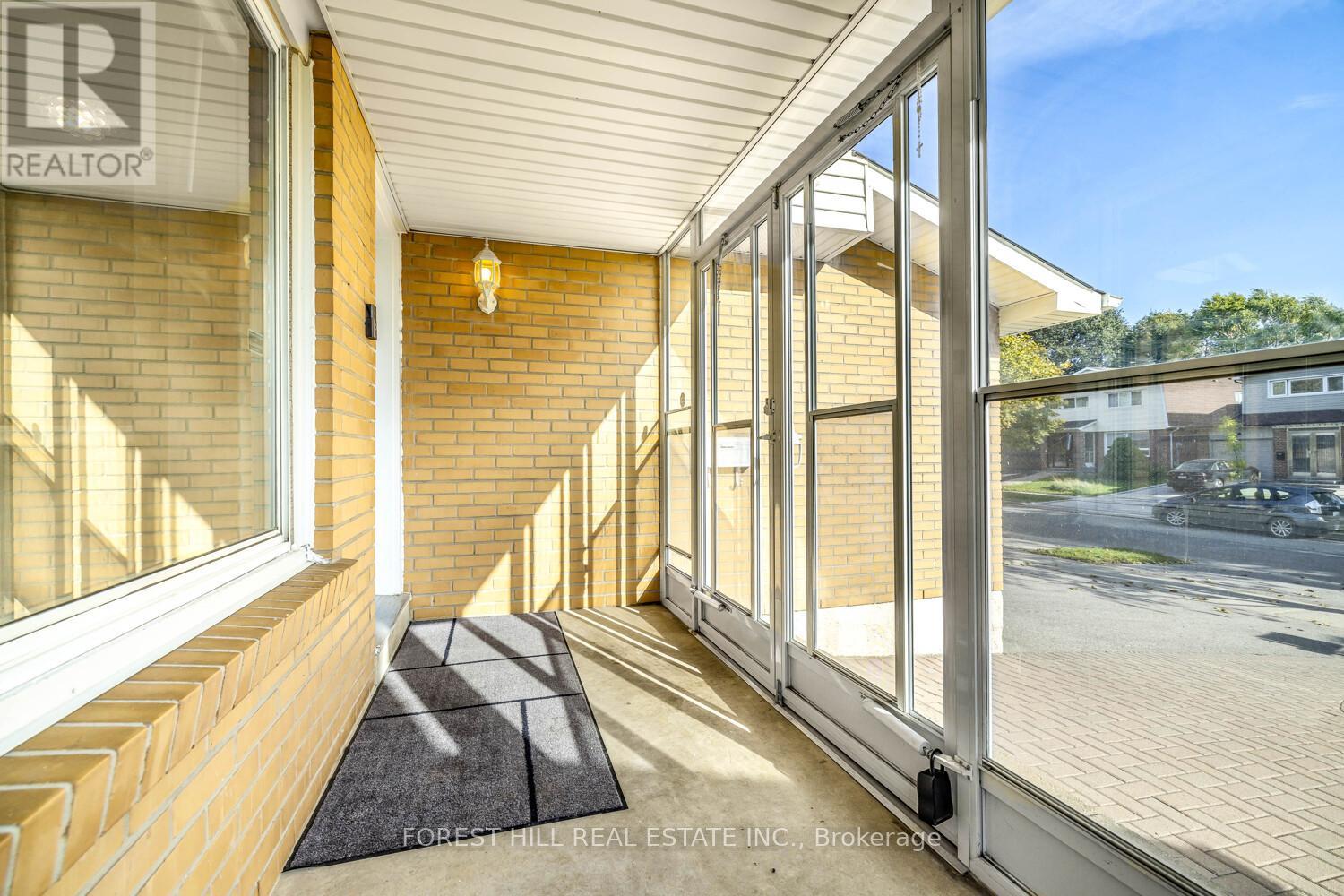 140 Valdor Drive, Toronto (Agincourt North), Ontario  M1V 1R5 - Photo 2 - E12450100