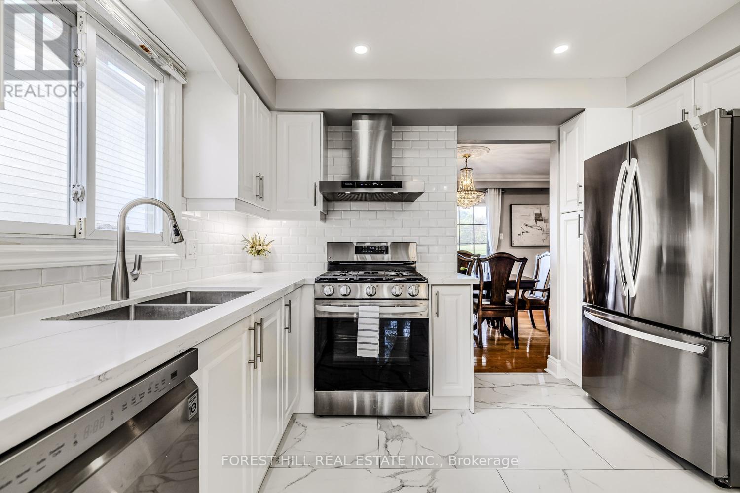 140 Valdor Drive, Toronto (Agincourt North), Ontario  M1V 1R5 - Photo 8 - E12450100