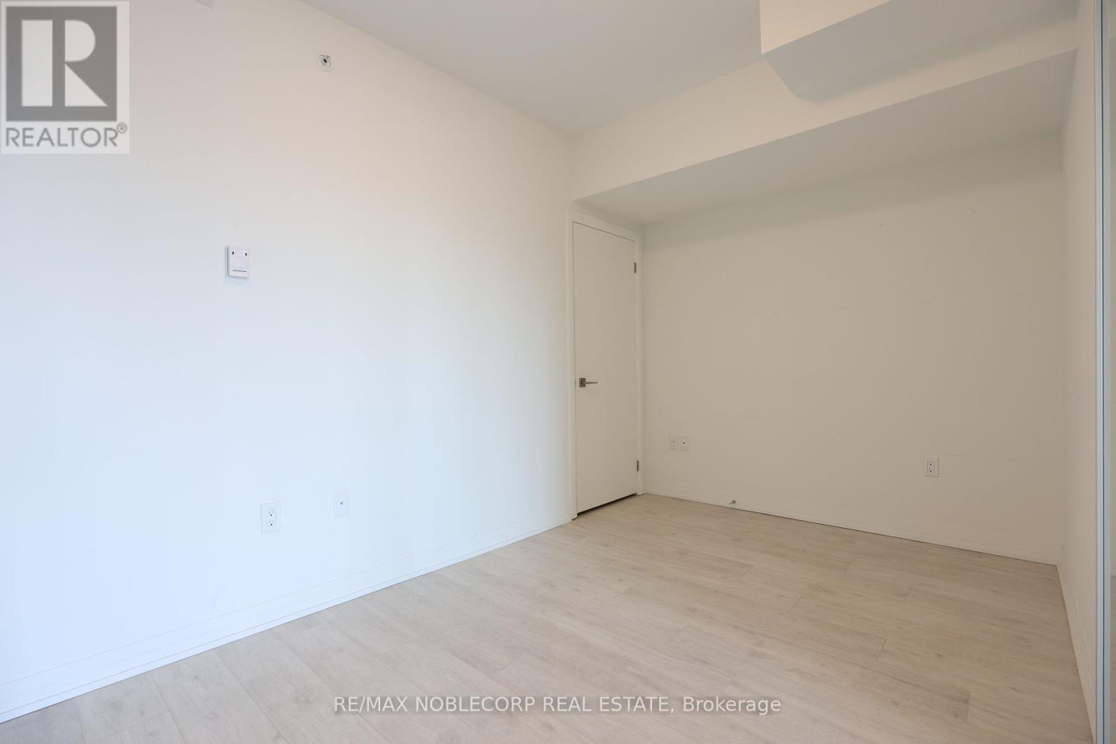 510 - 408 Browns Line, Toronto, Ontario  M8W 0C3 - Photo 8 - W12449737
