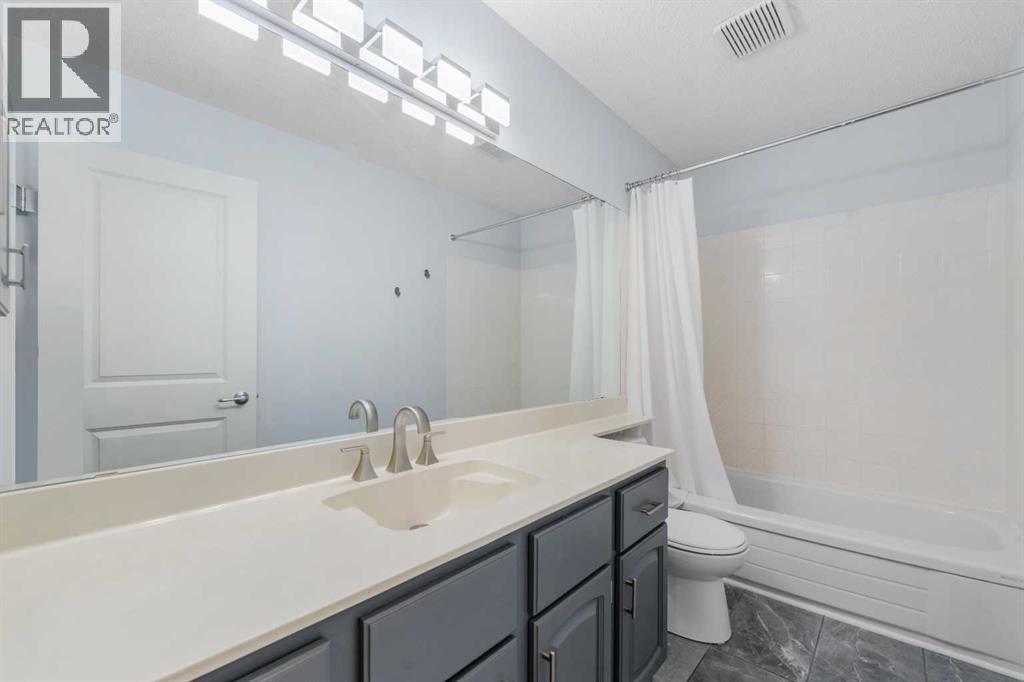 14 Douglasbank Drive Se, Calgary, Alberta  T2Z 2B7 - Photo 38 - A2256288