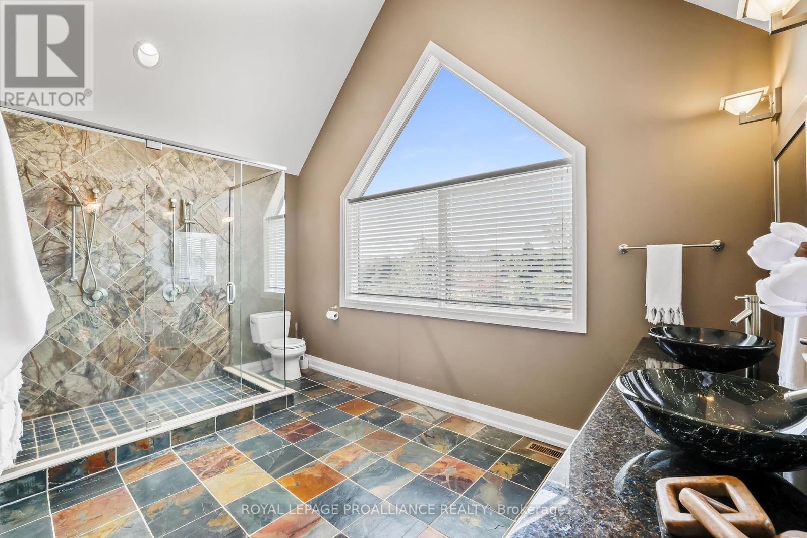 263 Lakeshore Road, Brighton, Ontario  K0K 1H0 - Photo 32 - X12450235