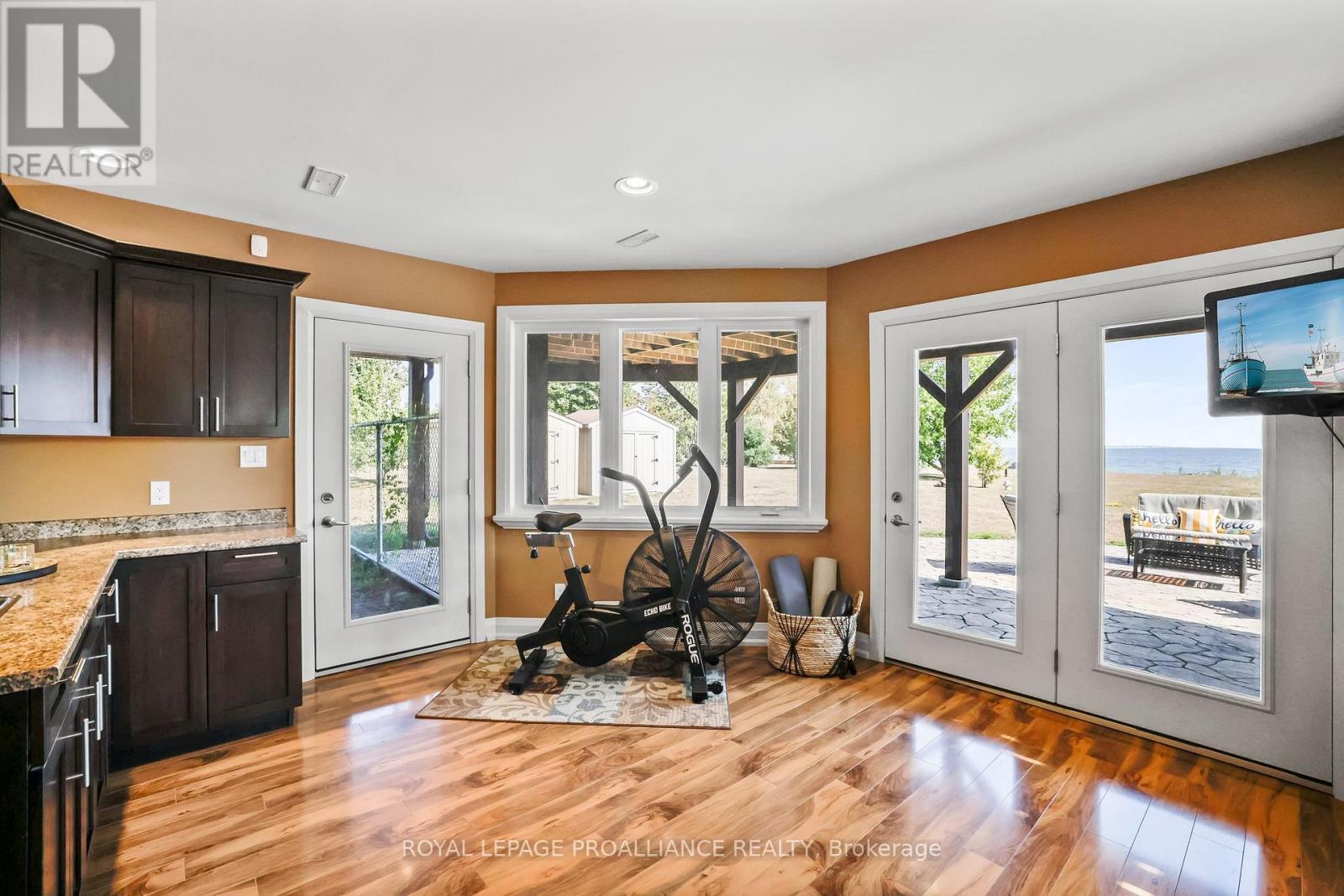 263 Lakeshore Road, Brighton, Ontario  K0K 1H0 - Photo 38 - X12450235