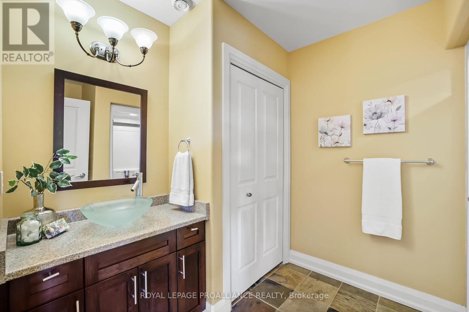 263 Lakeshore Road, Brighton, Ontario  K0K 1H0 - Photo 43 - X12450235