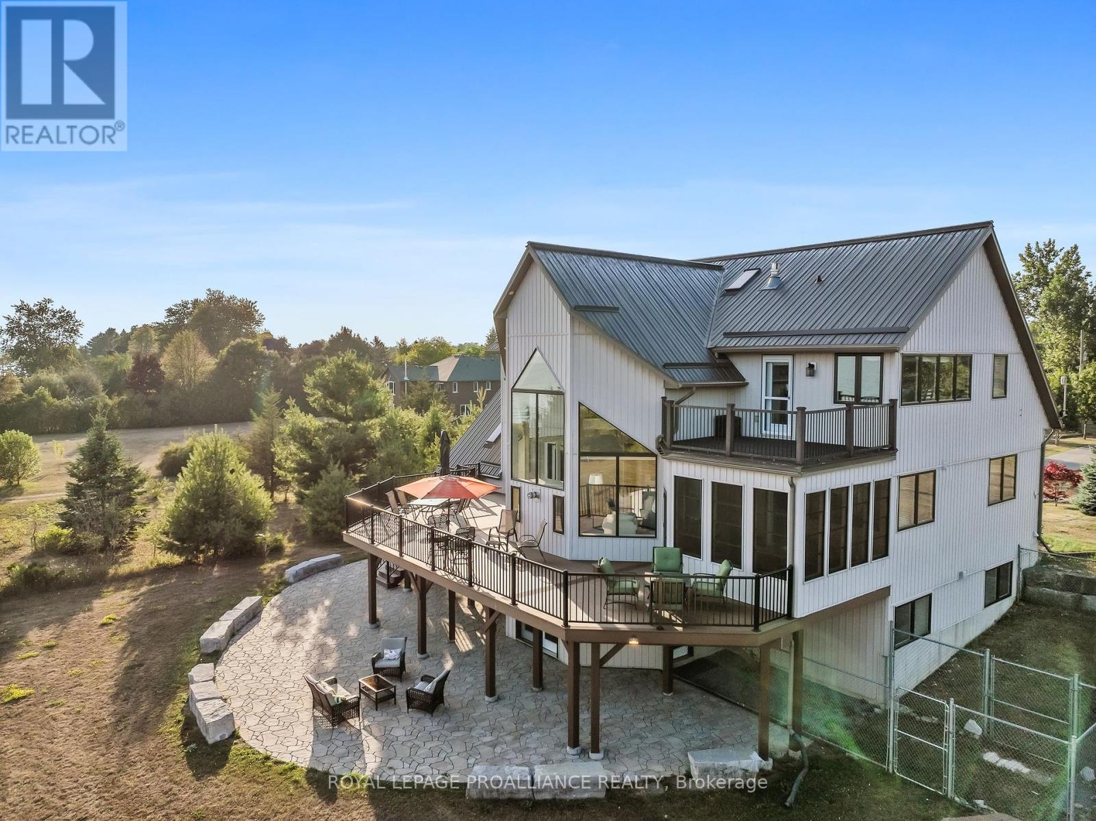 263 Lakeshore Road, Brighton, Ontario  K0K 1H0 - Photo 45 - X12450235