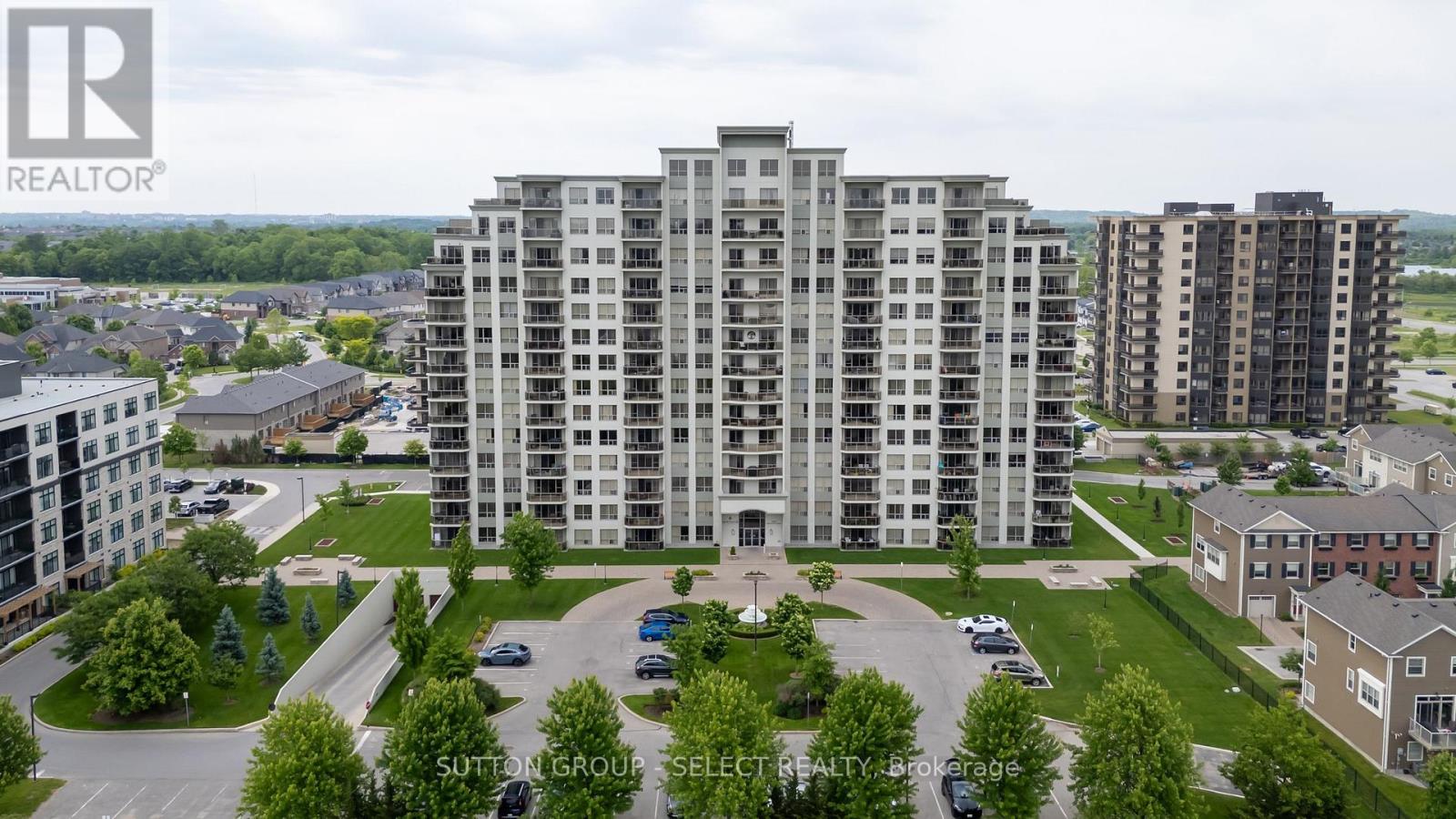 303 - 1030 Coronation Drive, London North (North I), Ontario  N6G 0G5 - Photo 2 - X12450141