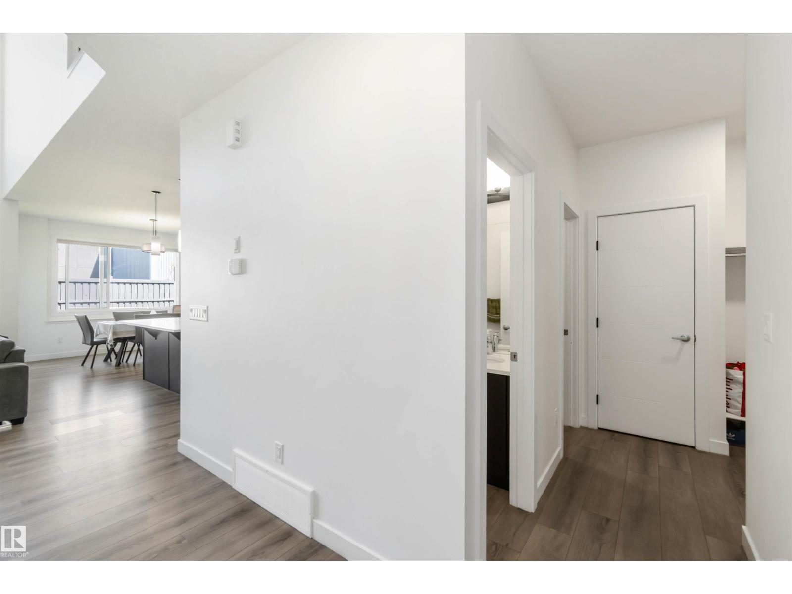 16808 30 Av Sw, Edmonton, Alberta  T6W 5A3 - Photo 4 - E4461173