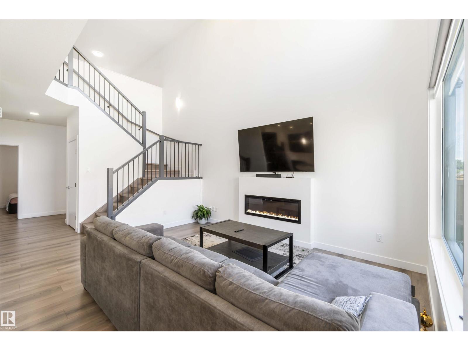 16808 30 Av Sw, Edmonton, Alberta  T6W 5A3 - Photo 9 - E4461173