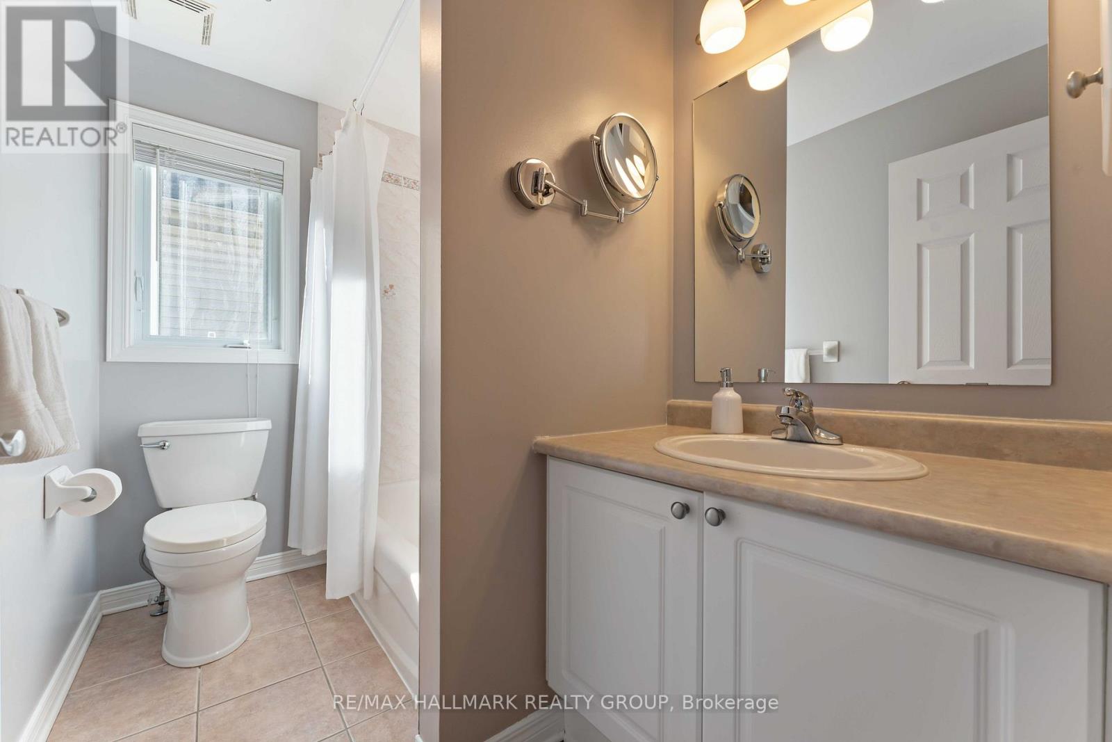 91 Borealis Crescent, Ottawa, Ontario  K1K 4T6 - Photo 21 - X12450109